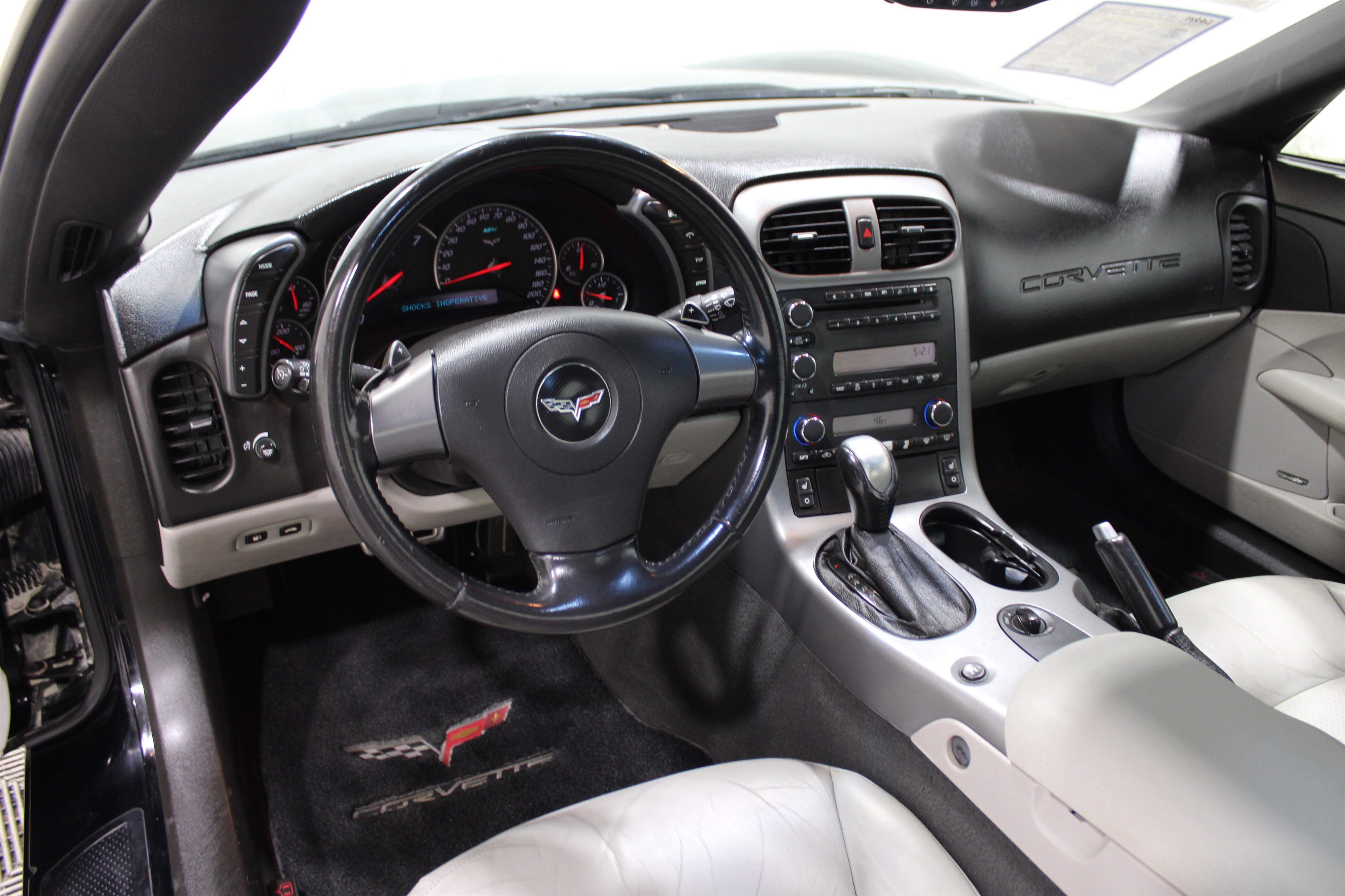 Used 2006 Chevrolet Corvette Coupe w/ Preferred Equipment Group image 2