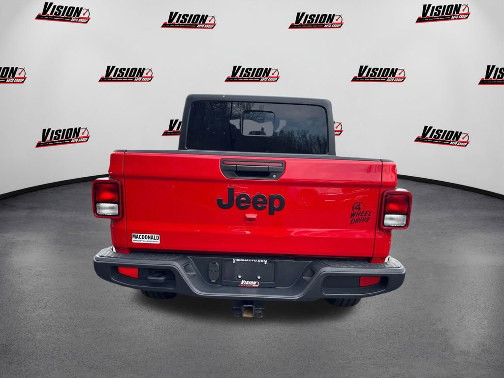 Used 2023 Jeep Gladiator Sport image 6