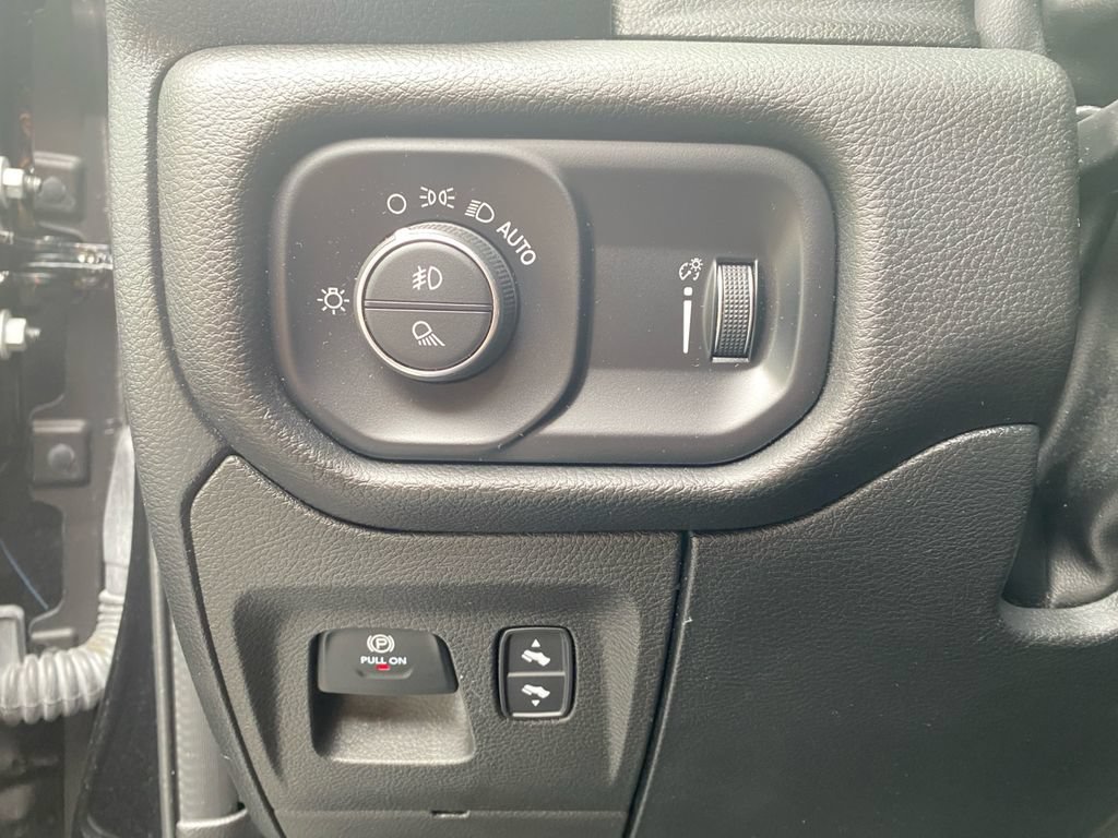 Used 2023 RAM 1500 Big Horn AWD/4WD image 22
