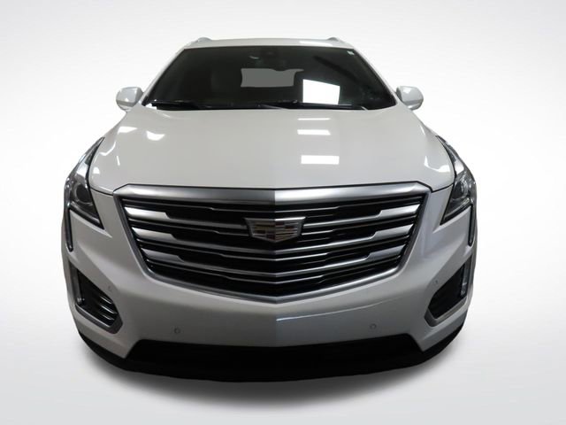 Used 2018 Cadillac XT5 Luxury w/ Driver Awareness Package image 9