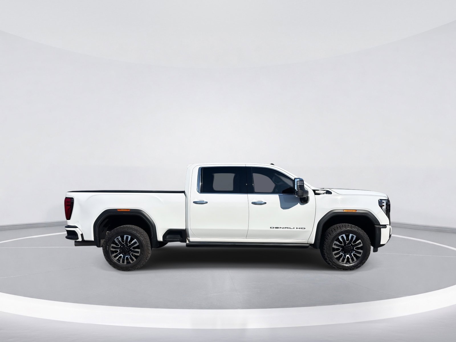 Certified 2024 GMC Sierra 2500 Denali Ultimate image 9