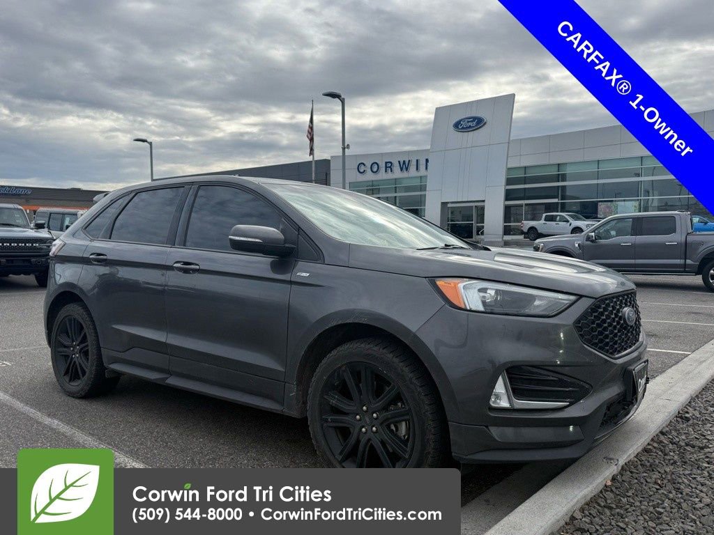 Used 2020 Ford Edge ST-Line w/ Cold Weather Package image 1