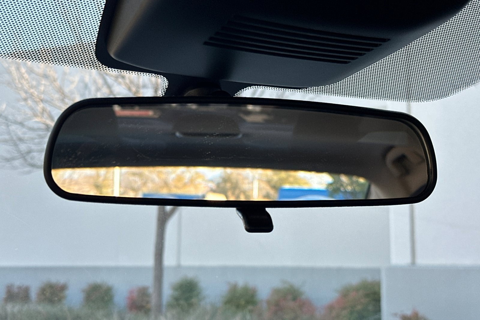 Used 2025 Nissan Sentra SR w/ SR Premium Package image 24