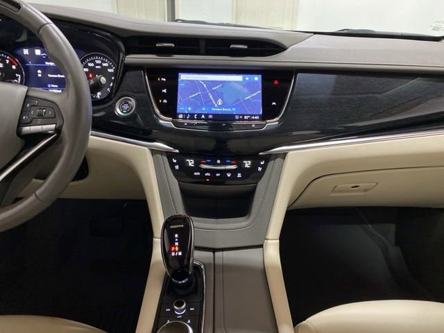 Used 2023 Cadillac XT6 Premium Luxury w/ Technology Package AWD/4WD image 15