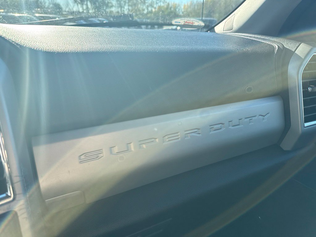 Used 2018 Ford F250 Lariat w/ Lariat Ultimate Package AWD/4WD image 24