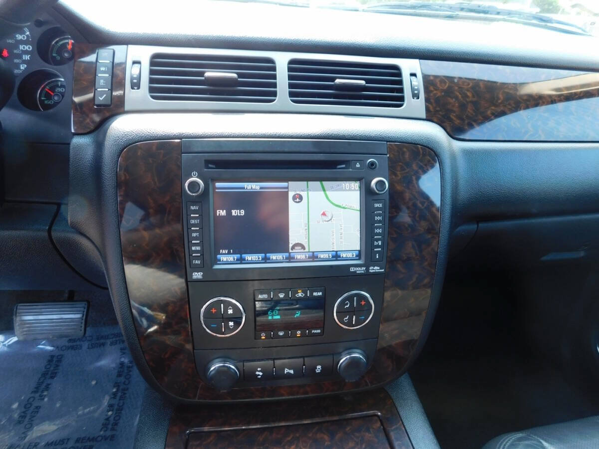 Used 2012 GMC Yukon XL Denali AWD/4WD image 13