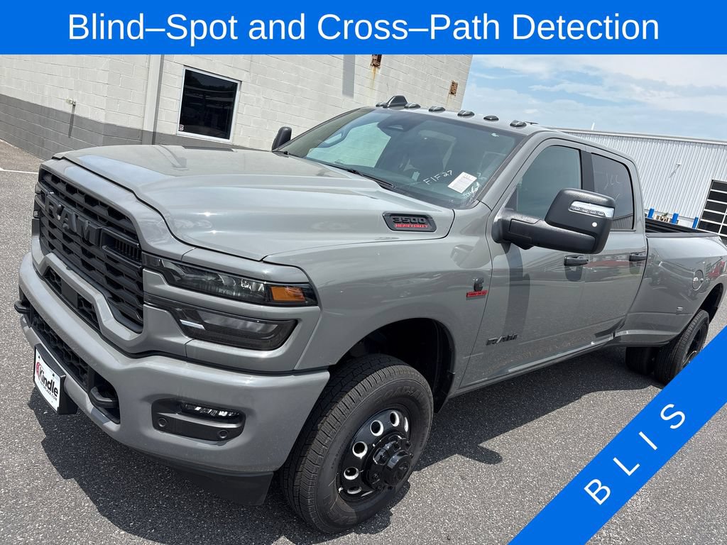 New 2026 RAM 3500 Big Horn AWD/4WD image 4