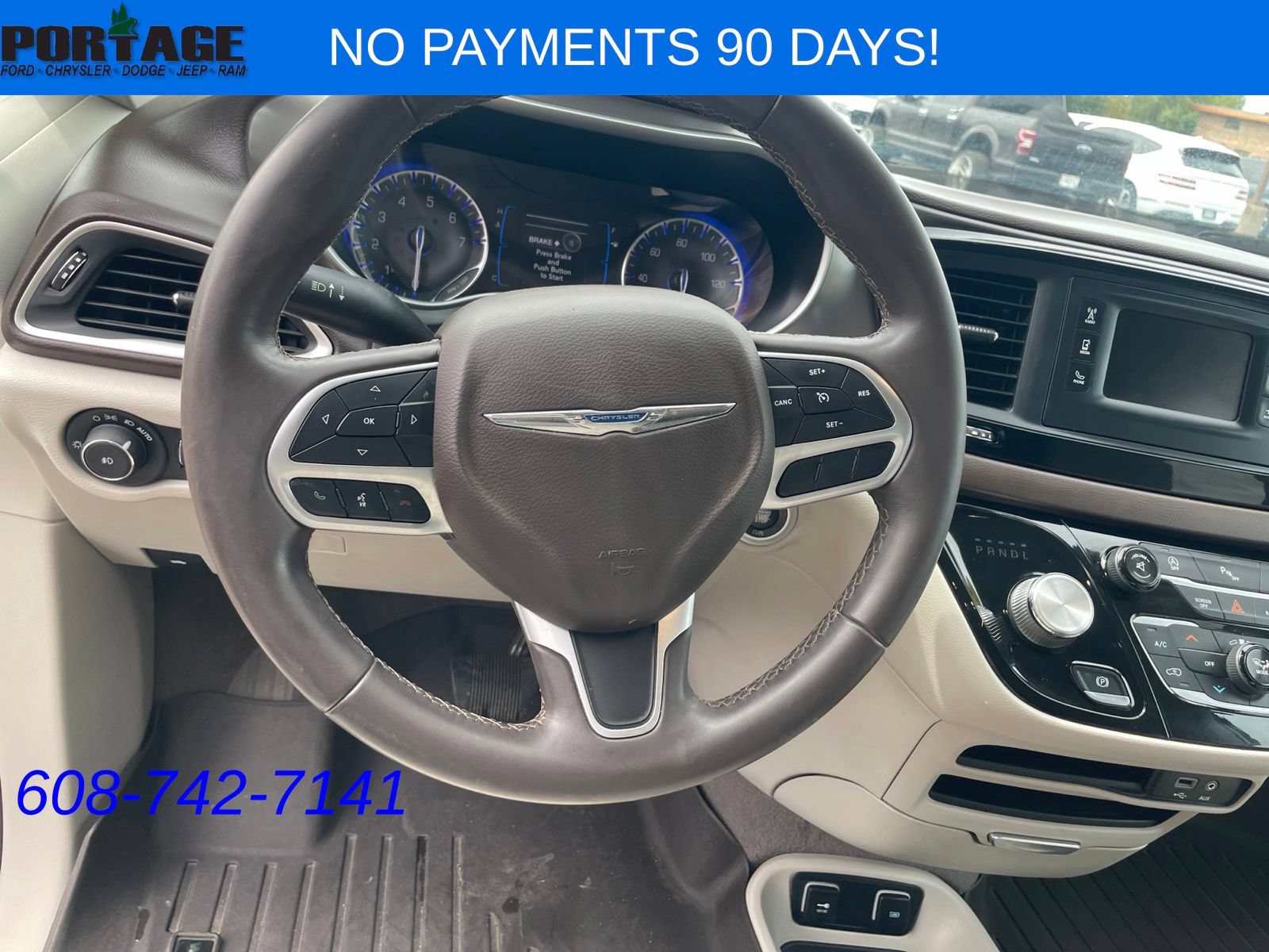 Used 2017 Chrysler Pacifica Touring-L FWD image 14
