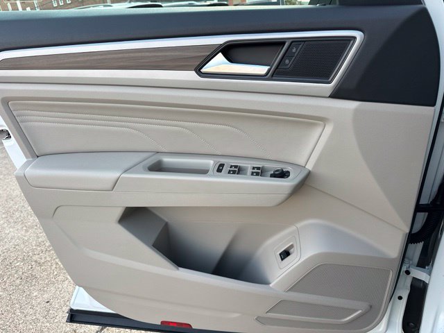 Certified 2023 Volkswagen Atlas SEL AWD/4WD image 17