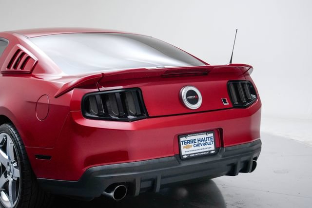 Used 2010 Ford Mustang GT Premium RWD image 4