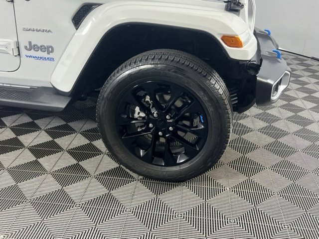 Used 2022 Jeep Wrangler Unlimited Sahara image 12
