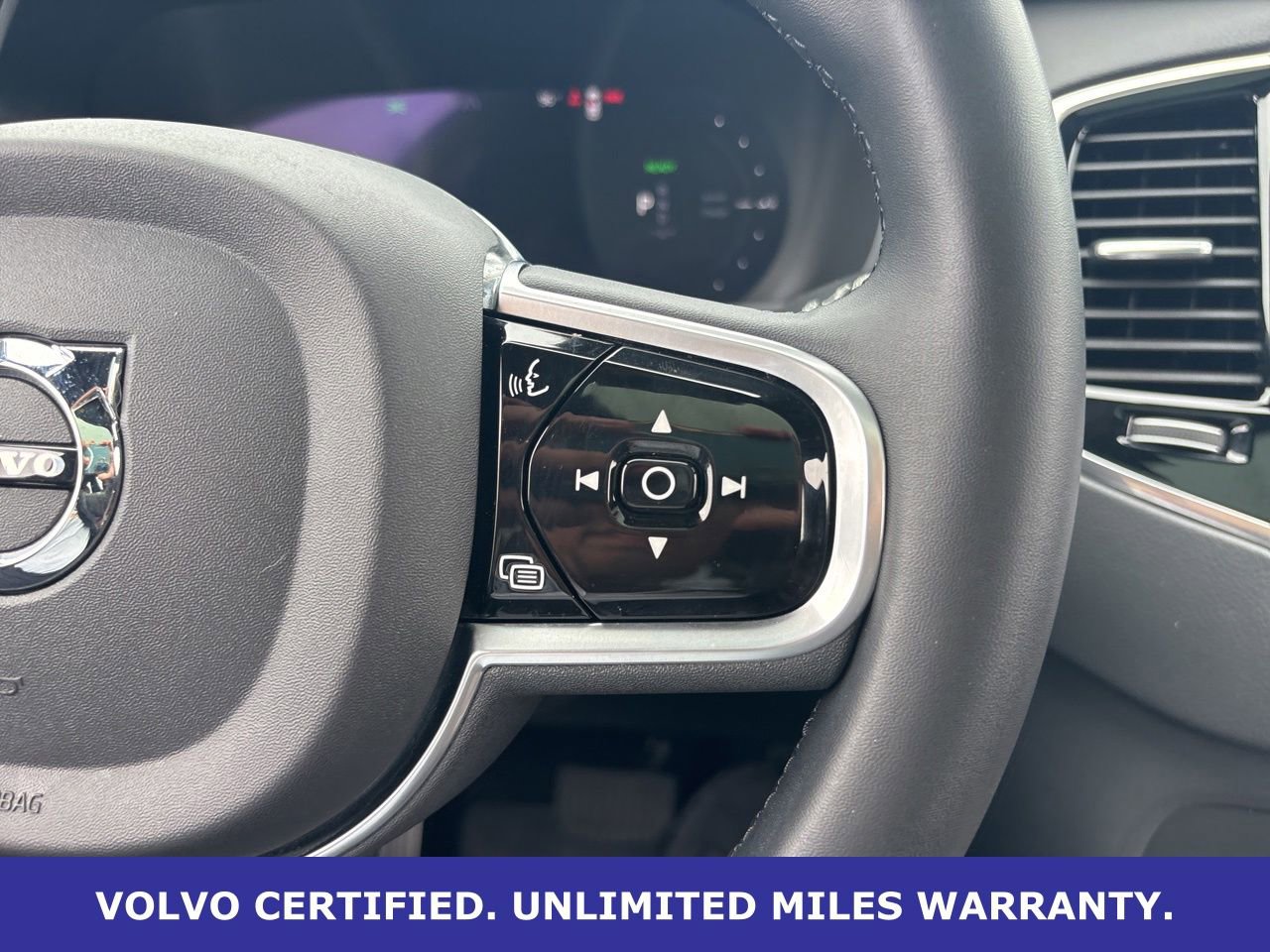 Certified 2023 Volvo XC90 T8 Ultimate AWD/4WD image 26