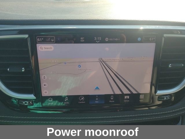 Used 2025 Chrysler Pacifica Limited image 8