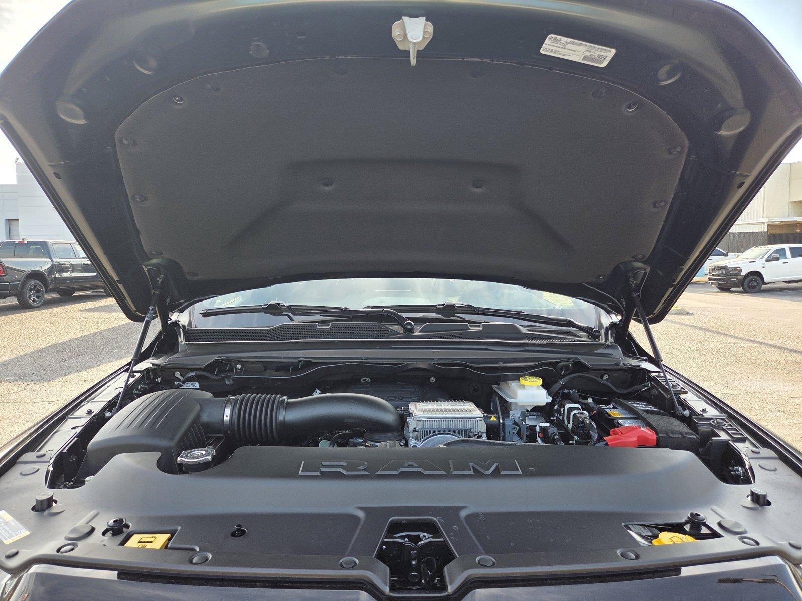 New 2027 RAM 1500 Laramie w/ Night Edition AWD/4WD image 31