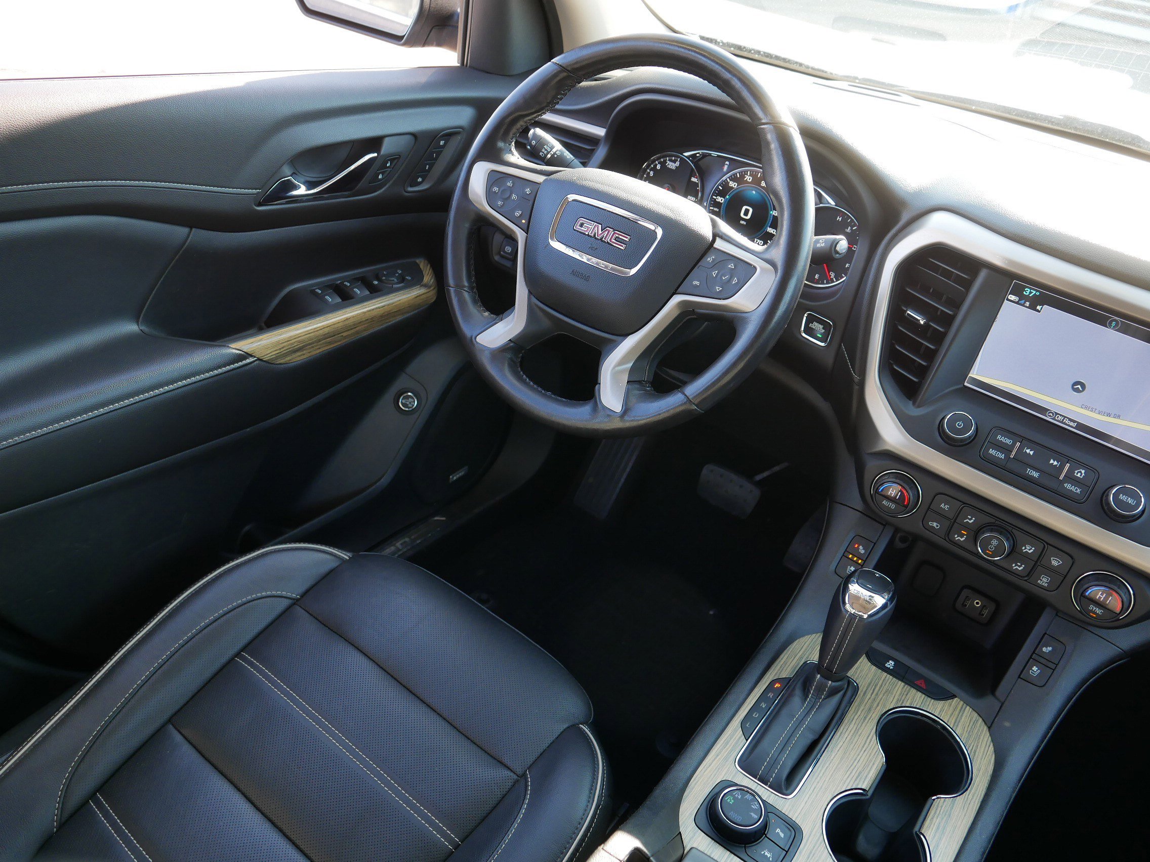 Used 2019 GMC Acadia Denali w/ Technology Package image 9