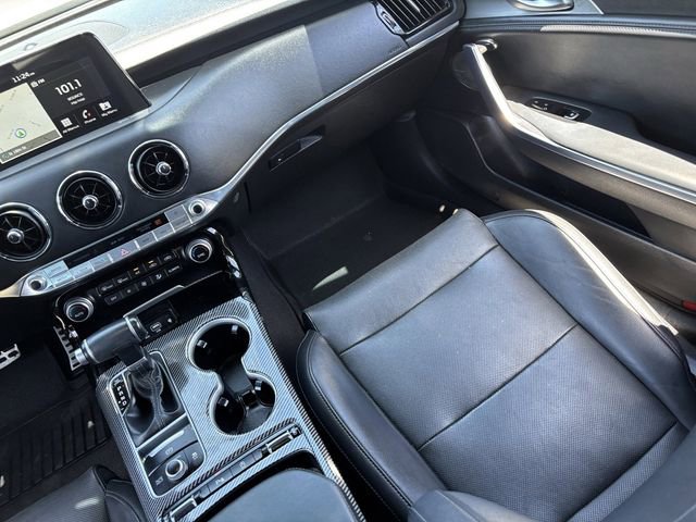 Used 2019 Kia Stinger GT1 RWD image 16