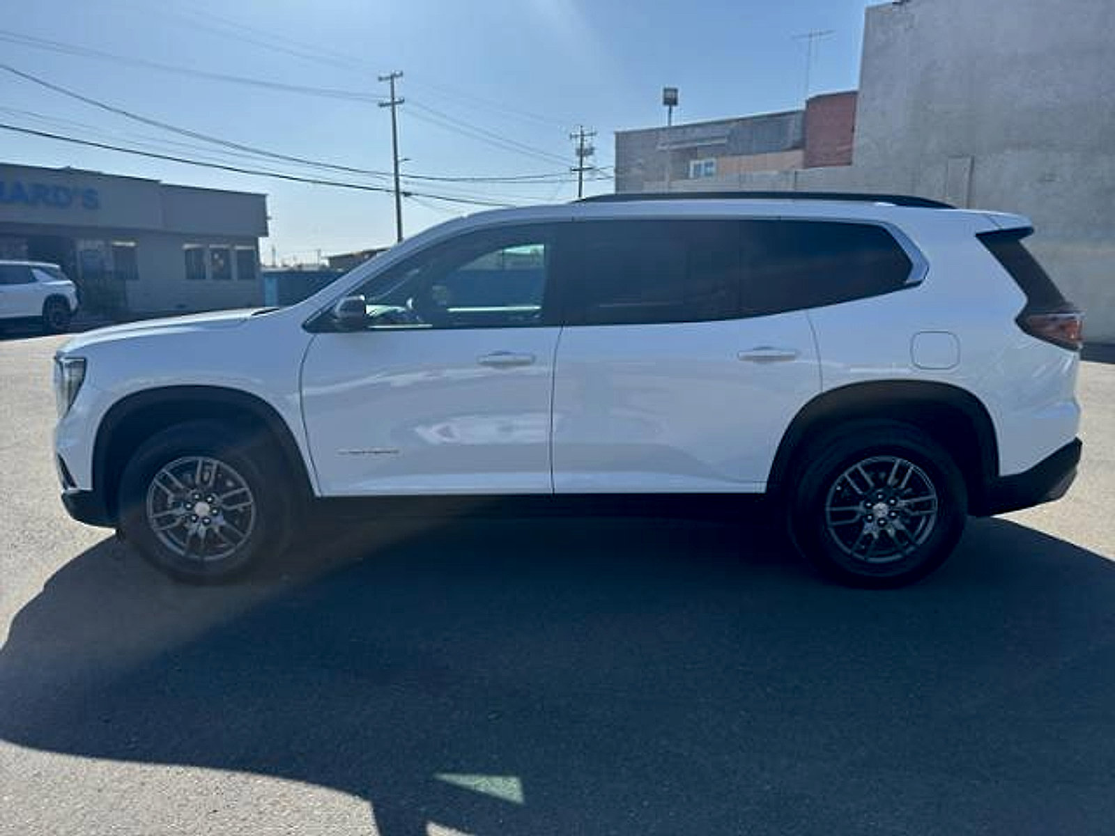 Used 2025 GMC Acadia Elevation AWD/4WD image 5