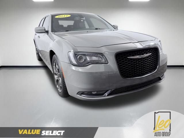 Used 2017 Chrysler 300 S AWD/4WD image 4