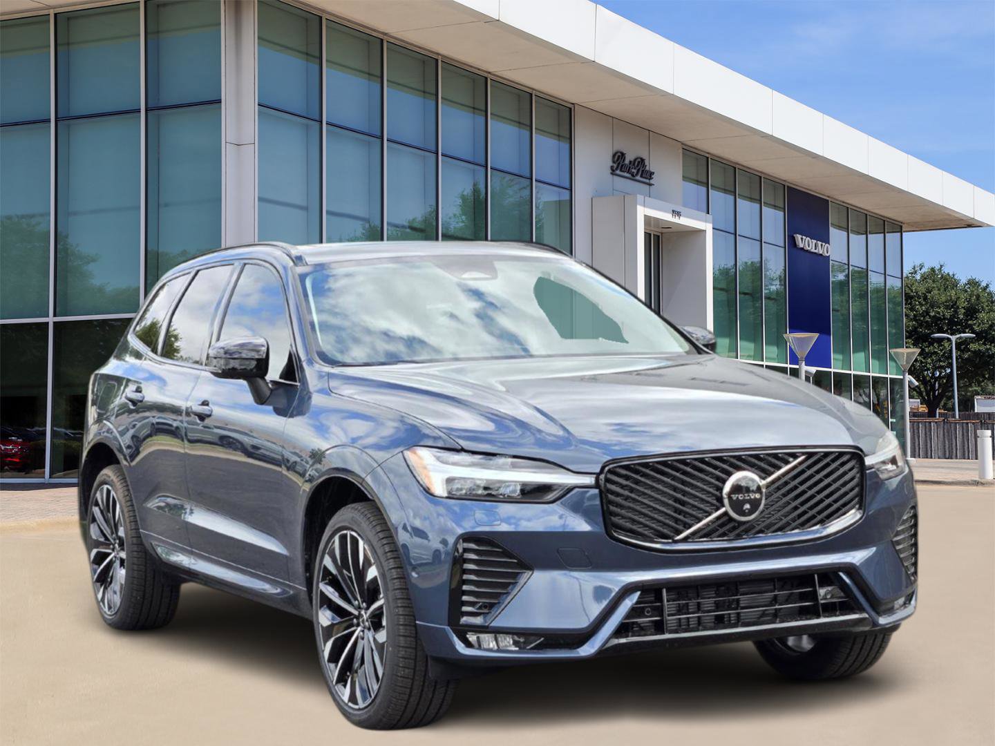 New 2026 Volvo XC60 B5 Ultra w/ Protection Package Premier image 2