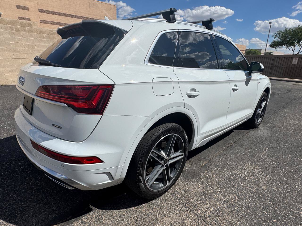 Used 2021 Audi Q5 e Premium Plus w/ Premium Plus Package AWD/4WD image 9