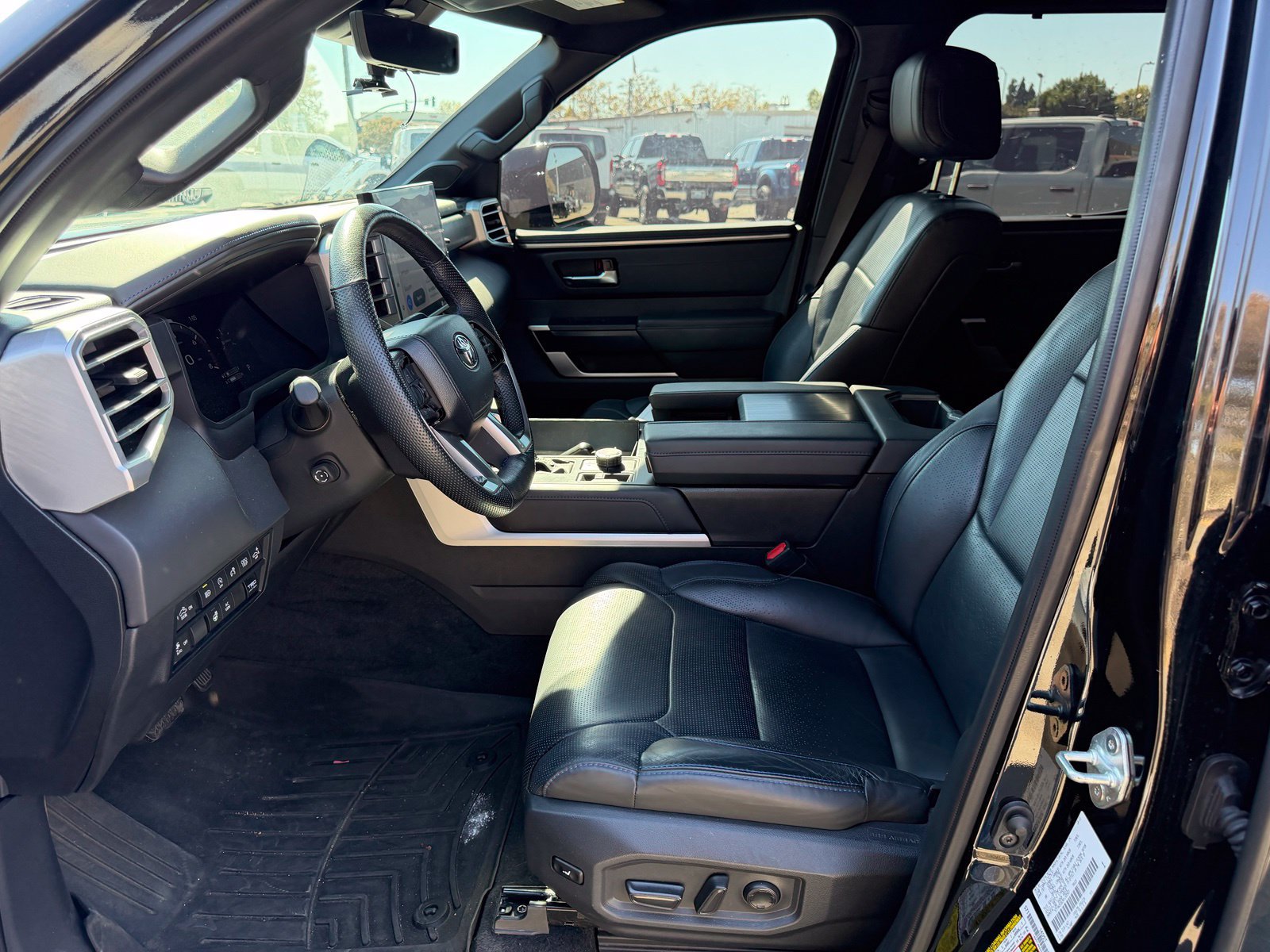 Used 2024 Toyota Tundra Platinum AWD/4WD image 10