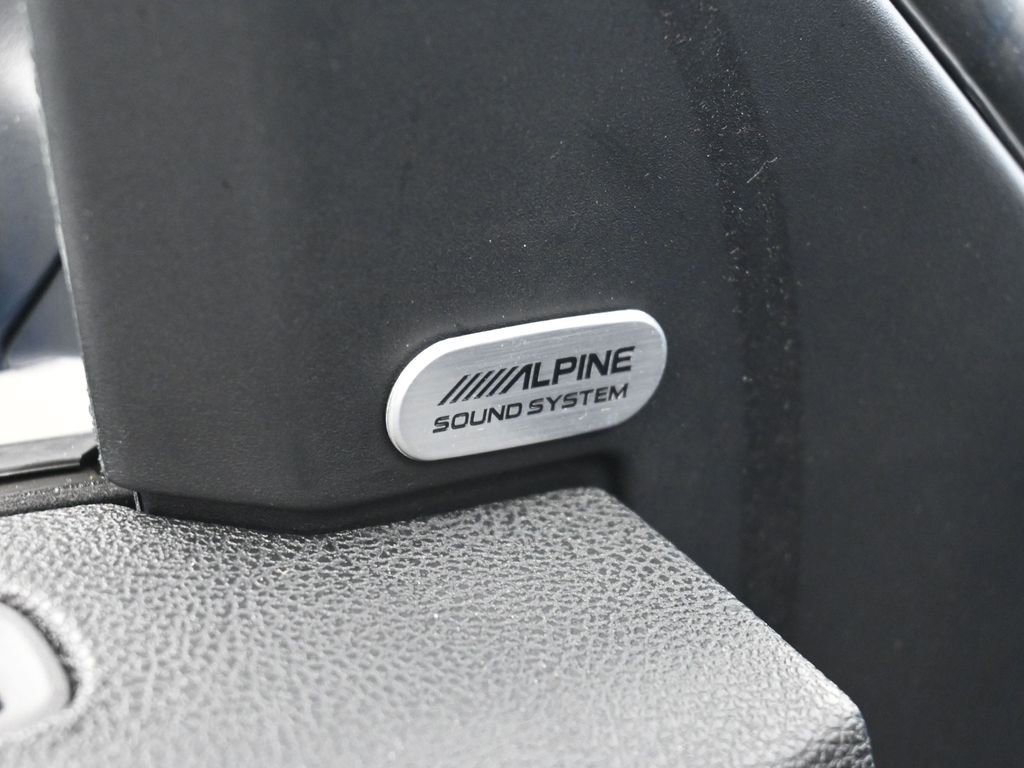 Used 2023 Dodge Charger SXT w/ Blacktop Package image 18