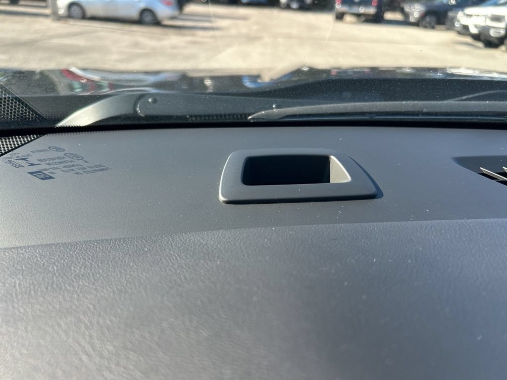 Used 2023 Cadillac XT4 Luxury w/ Cold Weather Package FWD image 48