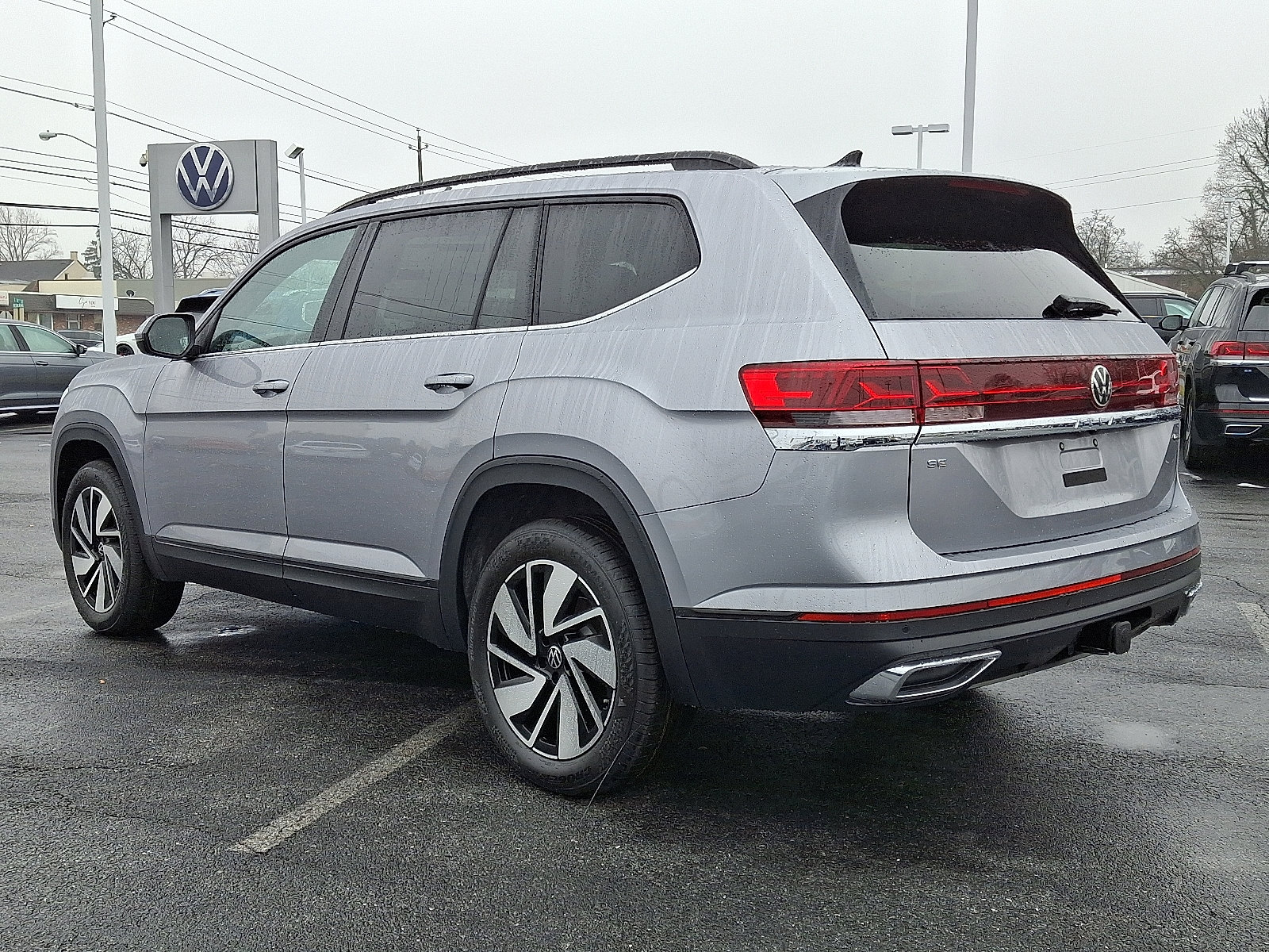 New 2025 Volkswagen Atlas SE image 4