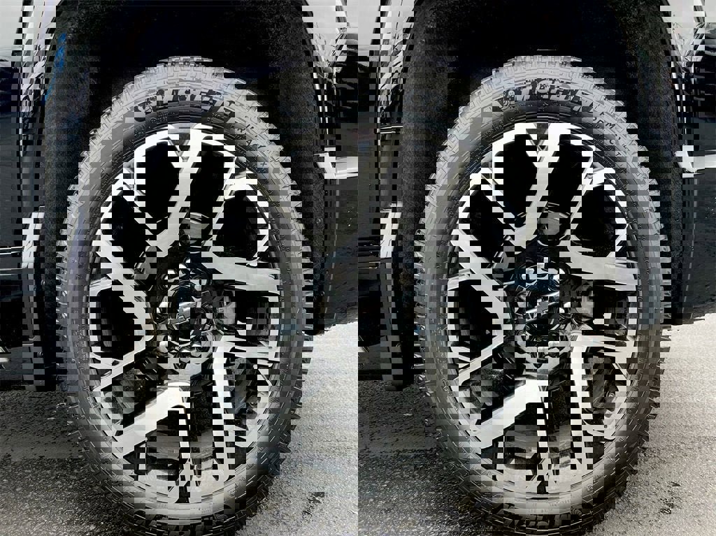 New 2024 Chevrolet Silverado EV RST image 25