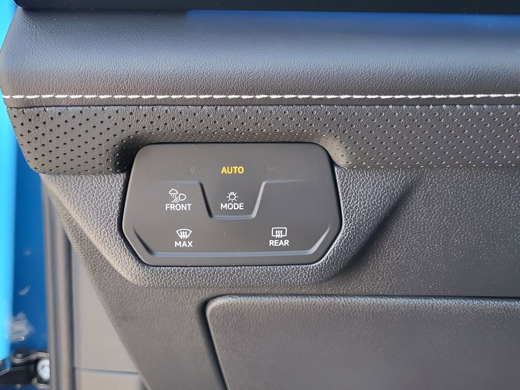 Used 2025 Volkswagen Atlas SEL Premium R-Line AWD/4WD image 21