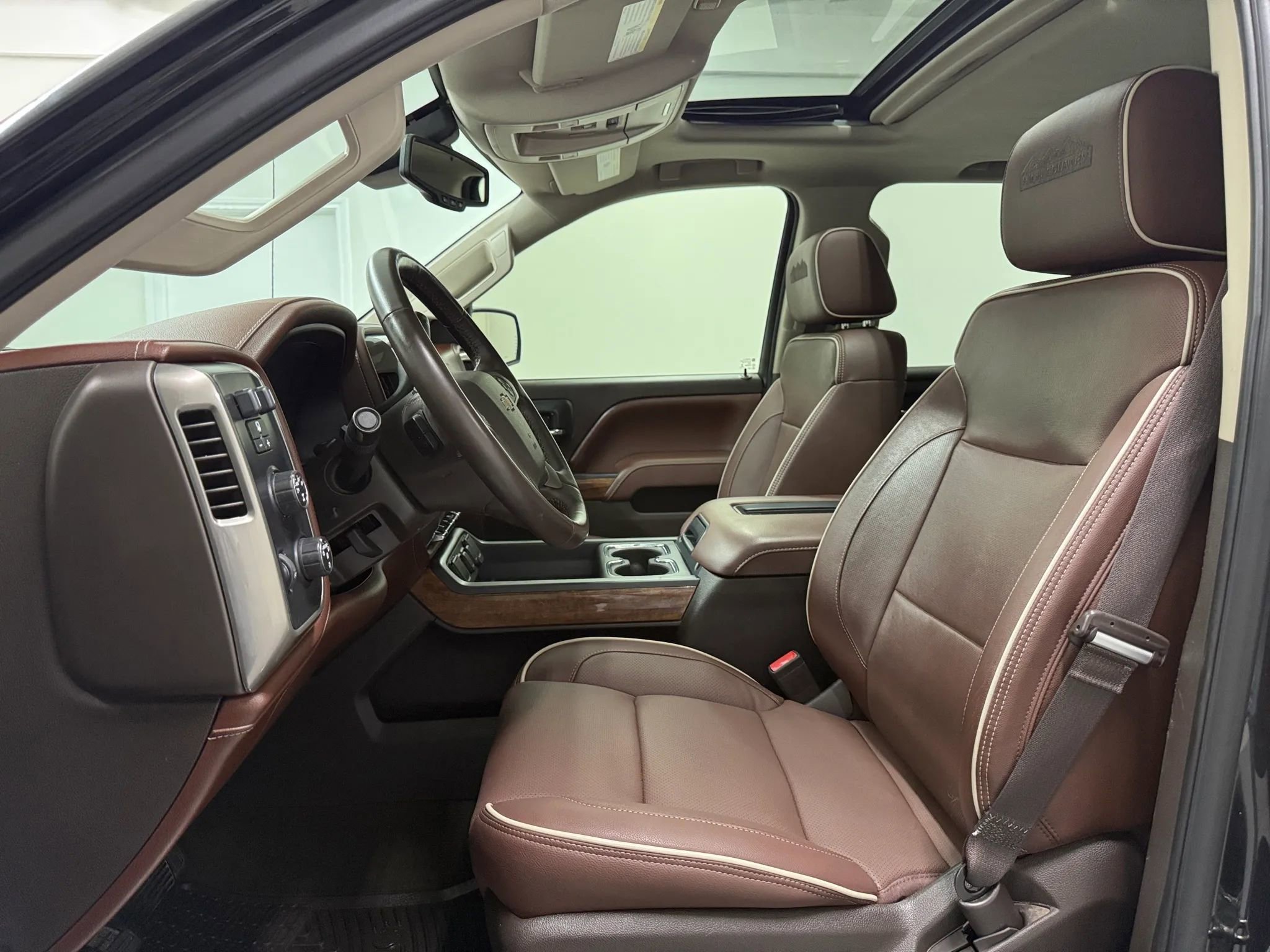 Used 2016 Chevrolet Silverado 1500 High Country w/ High Country Premium Package image 12