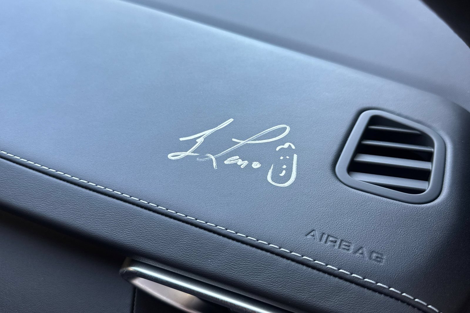 Used 2025 Lotus Emira RWD image 27