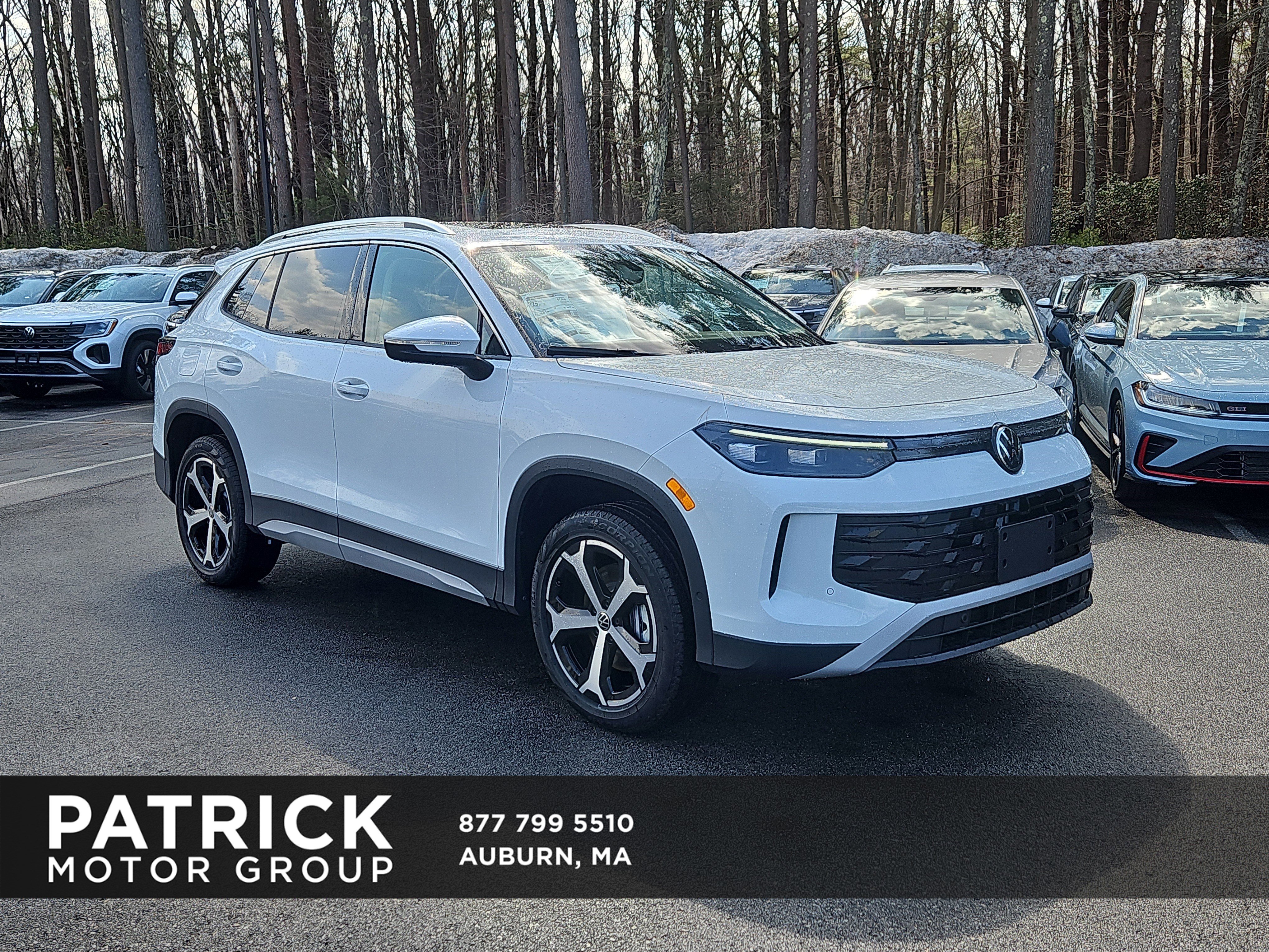 New 2026 Volkswagen Tiguan SE image 1