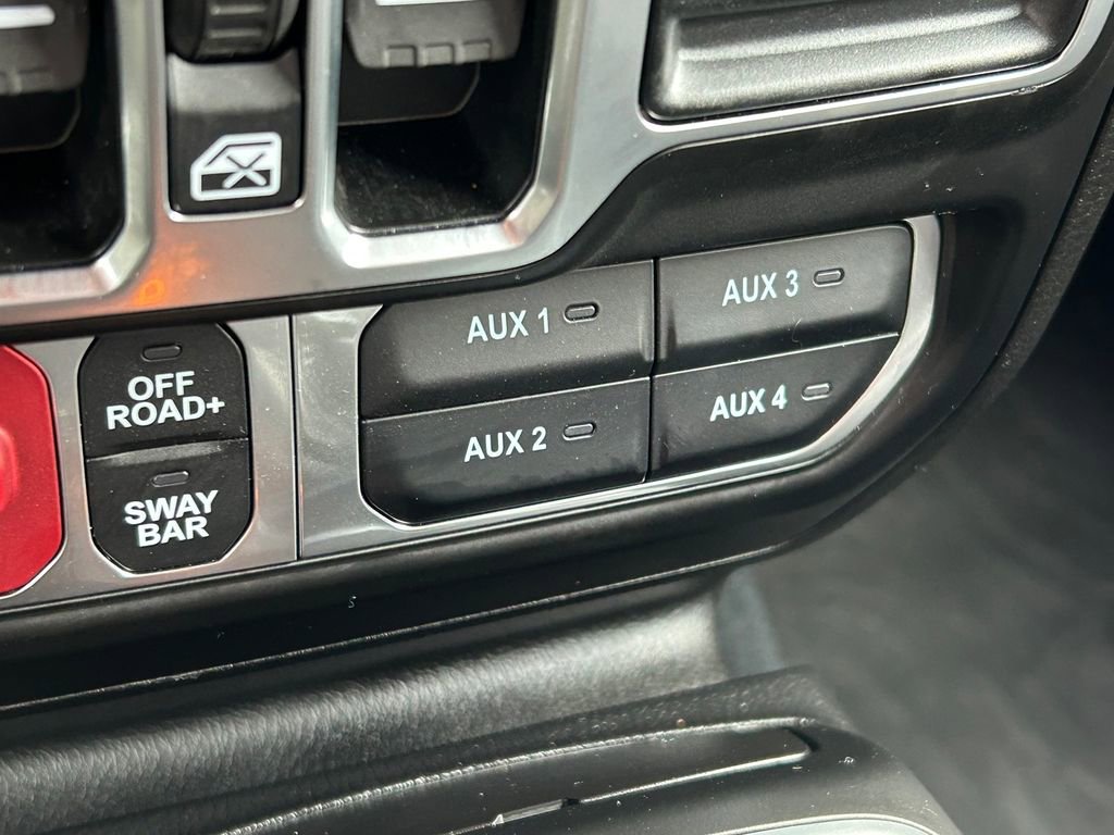 Used 2025 Jeep Gladiator Rubicon w/ Convenience Group image 31