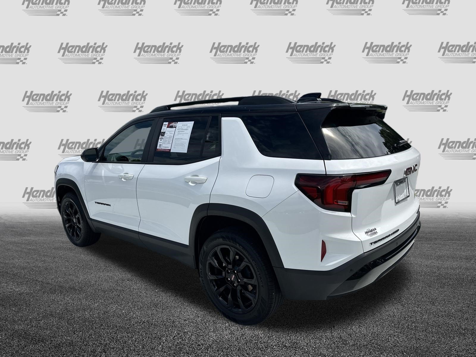 Used 2025 GMC Terrain Elevation w/ Black Edition AWD/4WD image 8