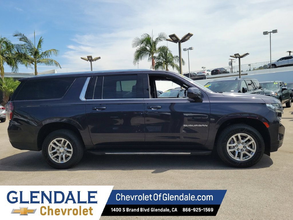 Used 2022 Chevrolet Suburban LT RWD image 10