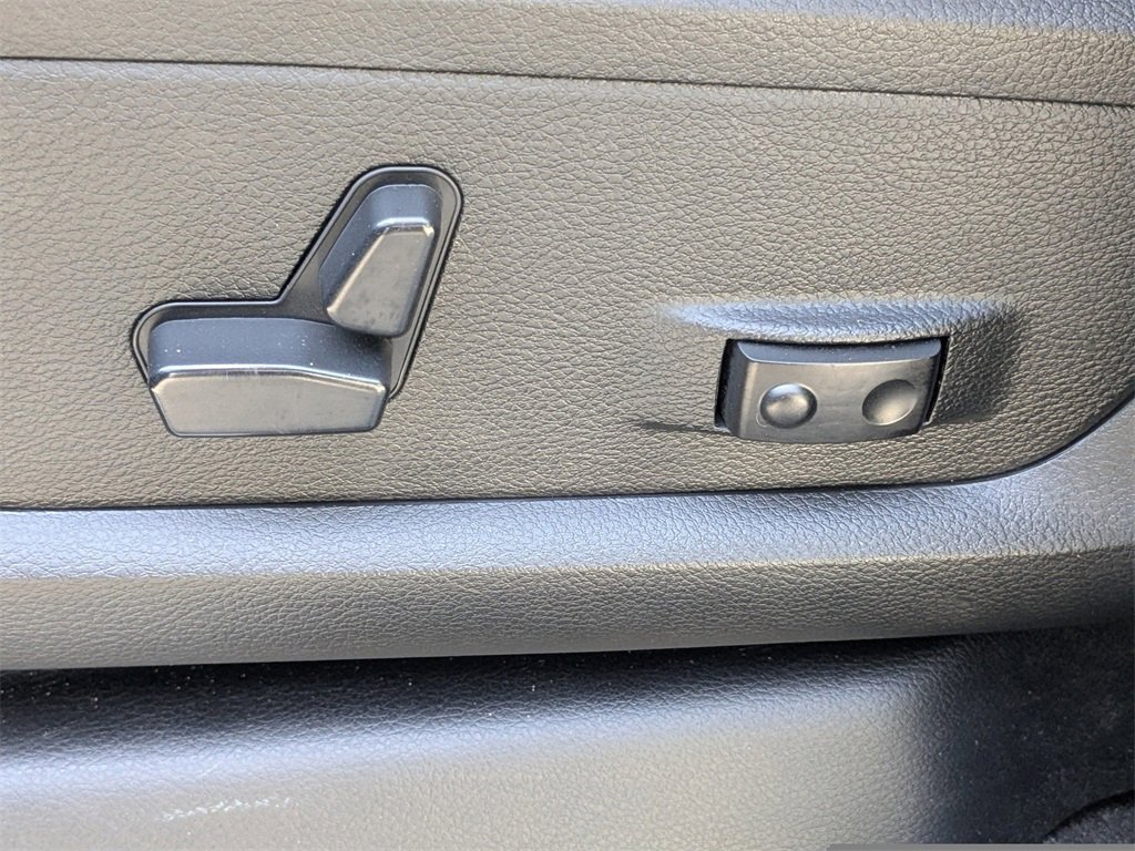 Used 2019 RAM 3500 Laramie image 22