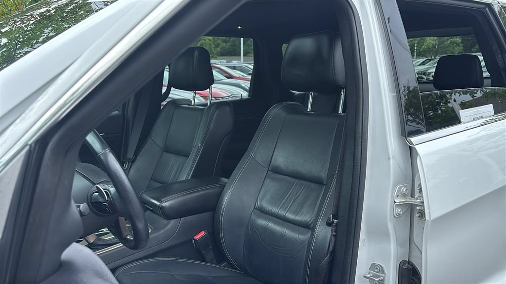 Used 2016 Jeep Grand Cherokee Limited AWD/4WD image 10