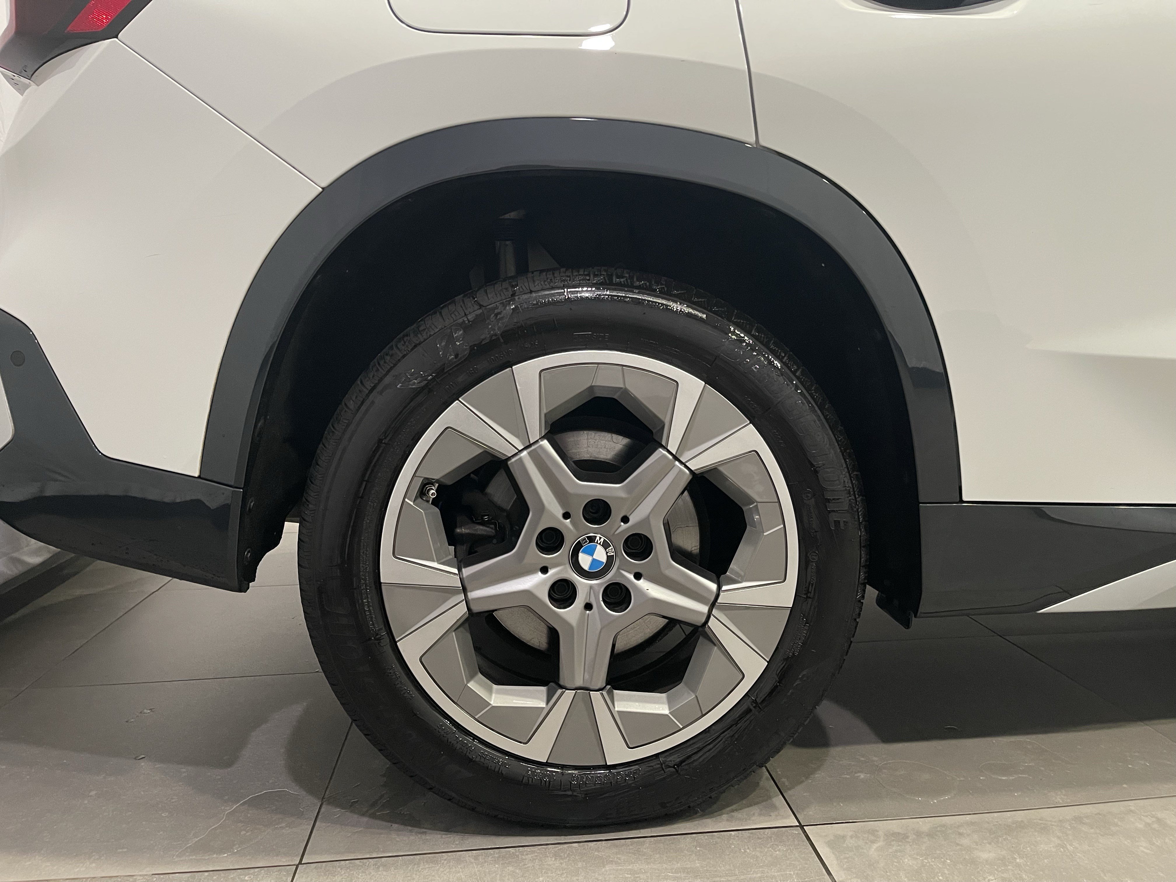 Used 2024 BMW X1 xDrive28i w/ Technology Package AWD/4WD image 9