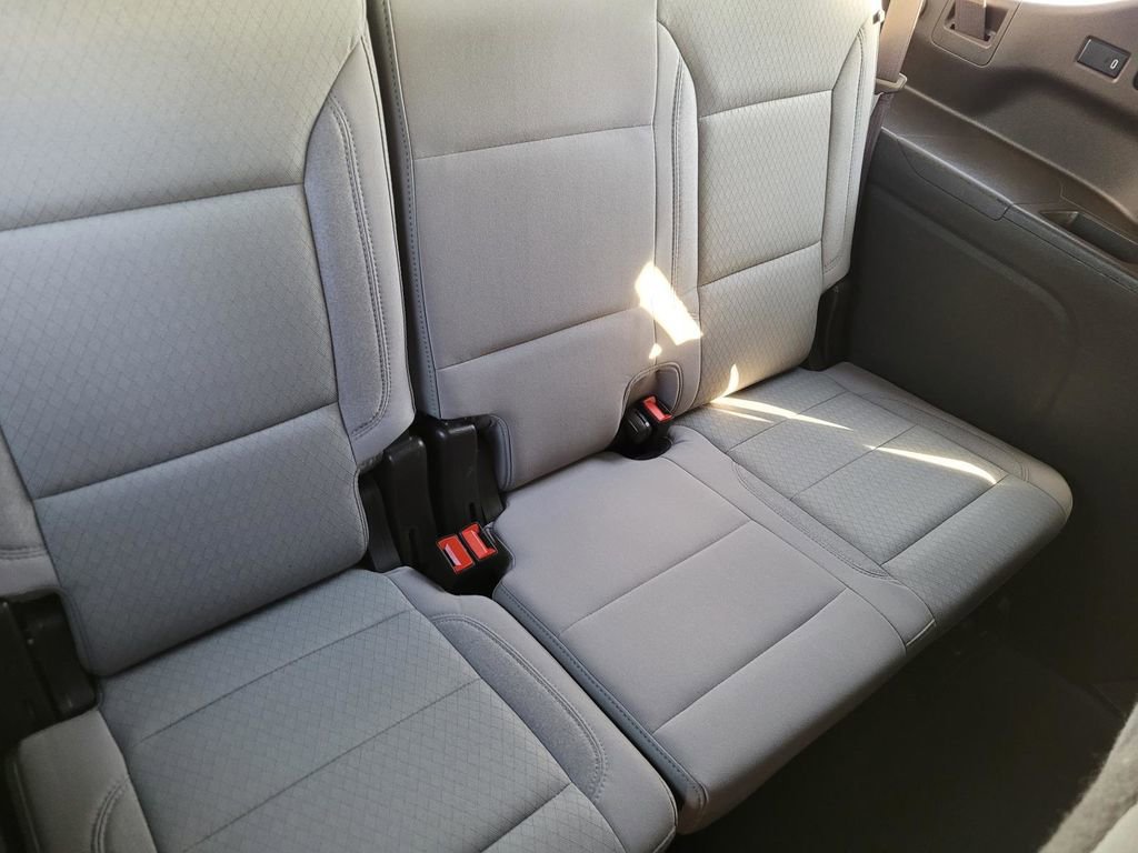 Used 2022 GMC Yukon XL SLE w/ Gmc Pro Safety Plus Package image 13