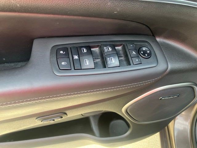 Certified 2020 Jeep Grand Cherokee Overland AWD/4WD image 11
