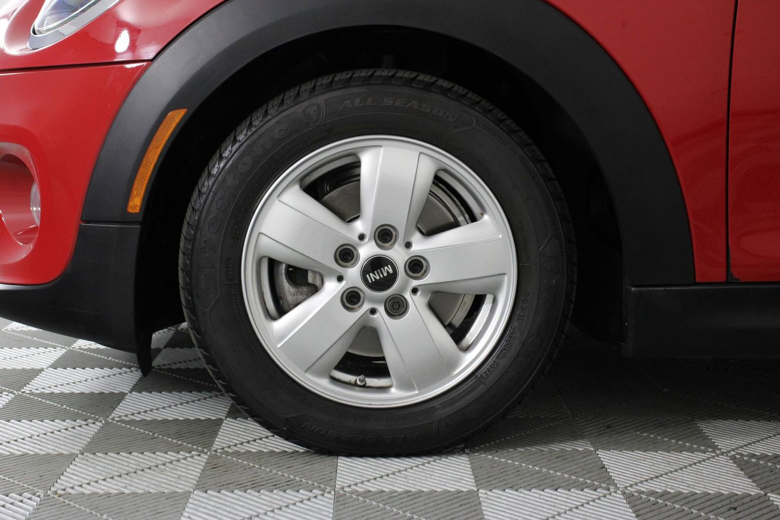 Used 2021 MINI Cooper 2-Door Hardtop image 26