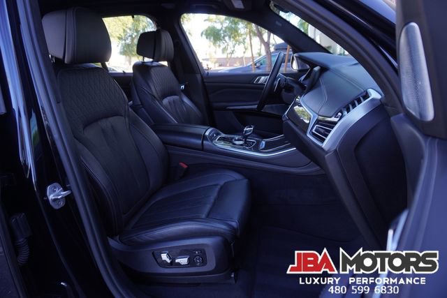Used 2021 BMW X5 M50i w/ Executive Package image 86