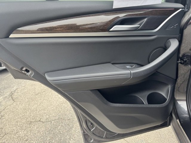 Used 2023 BMW X4 xDrive30i image 13