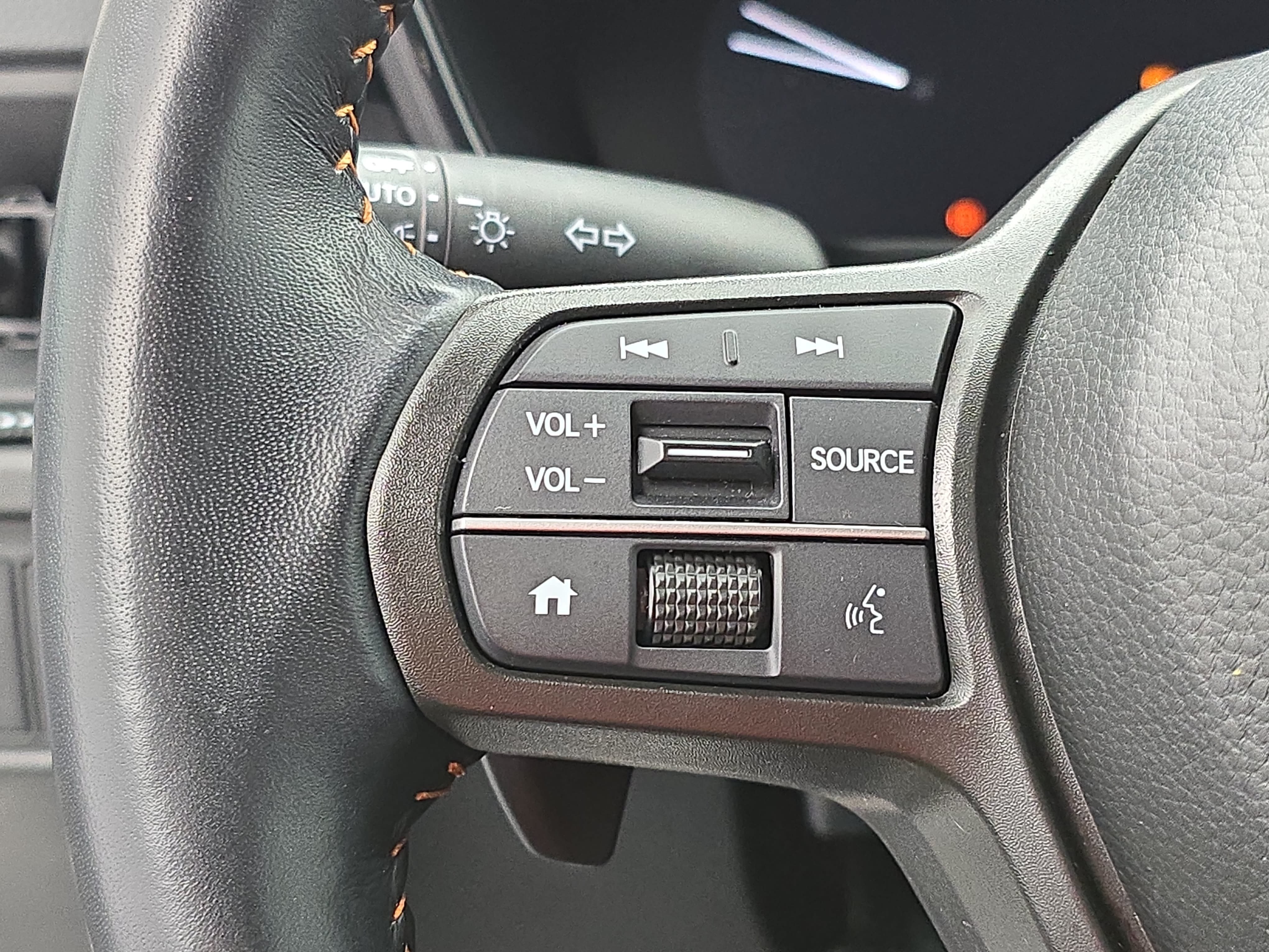 Certified 2025 Honda CR-V Sport image 16