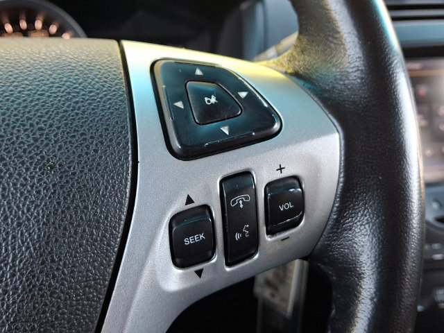 Used 2013 Ford Explorer XLT AWD/4WD image 23