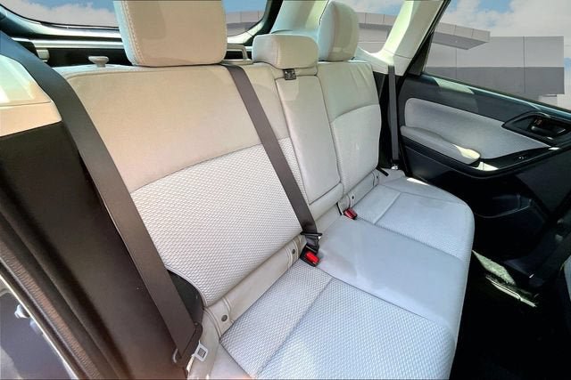 Used 2018 Subaru Forester 2.5i Premium w/ All-Weather Package AWD/4WD image 27