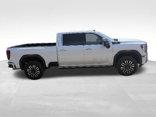 Used 2024 GMC Sierra 2500 Denali Ultimate w/ Max Trailering Package AWD/4WD image 2