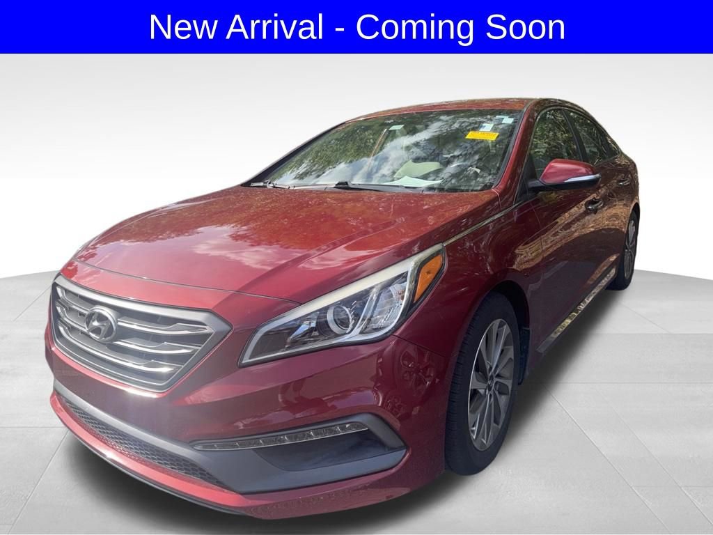 Used 2015 Hyundai Sonata Sport w/ Option Group 03 image 2