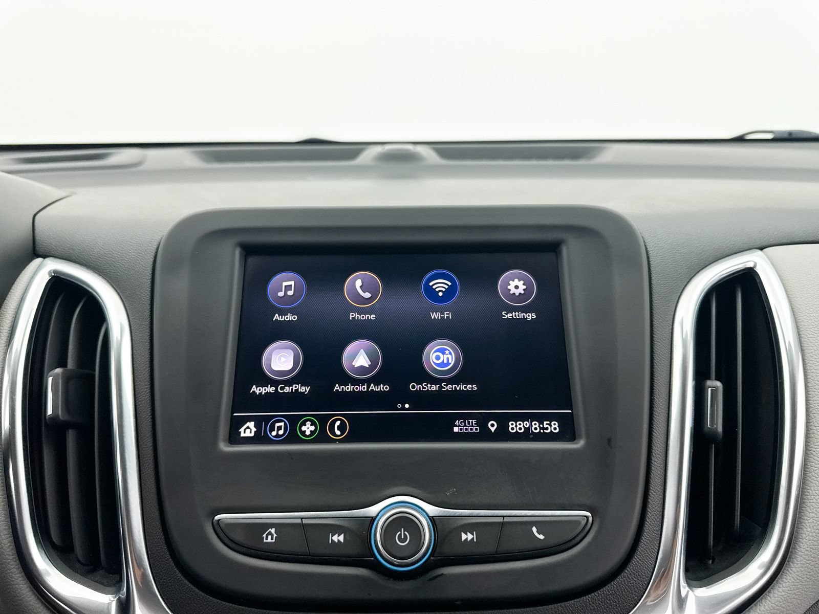 Used 2020 Chevrolet Equinox LT FWD image 18